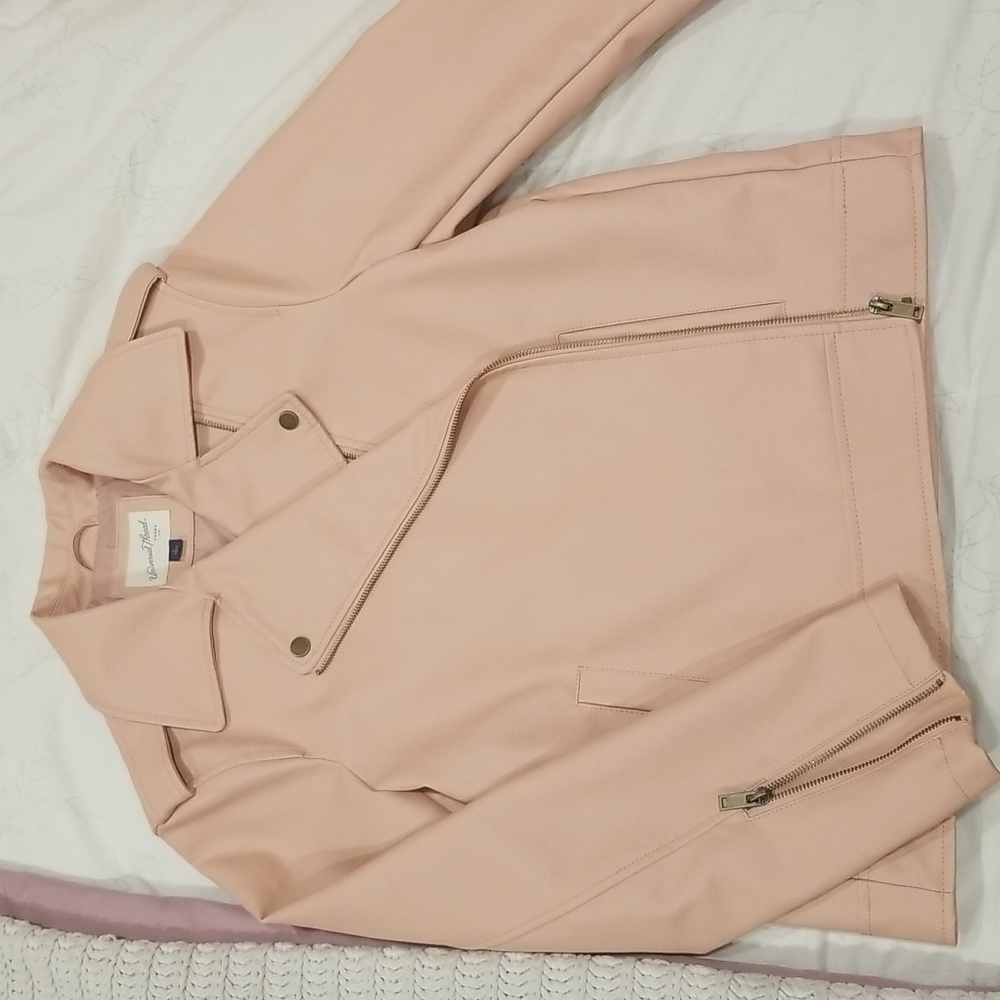 🧥 NWOT UNIVERSAL THREAD PINK FAUX LEATHER JACKET